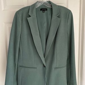 Ann Taylor Blazer - Machine Washable!